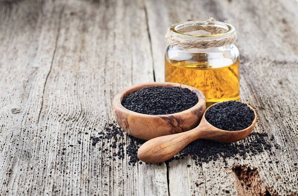 Huile de nigelle : bienfaits, utilisation et comment bien la choisir | Désir d'Orient